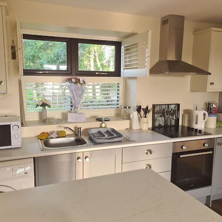 Apartamento The Aul Shop & Public House -Entire Private Annexe Kilcoo Exterior foto