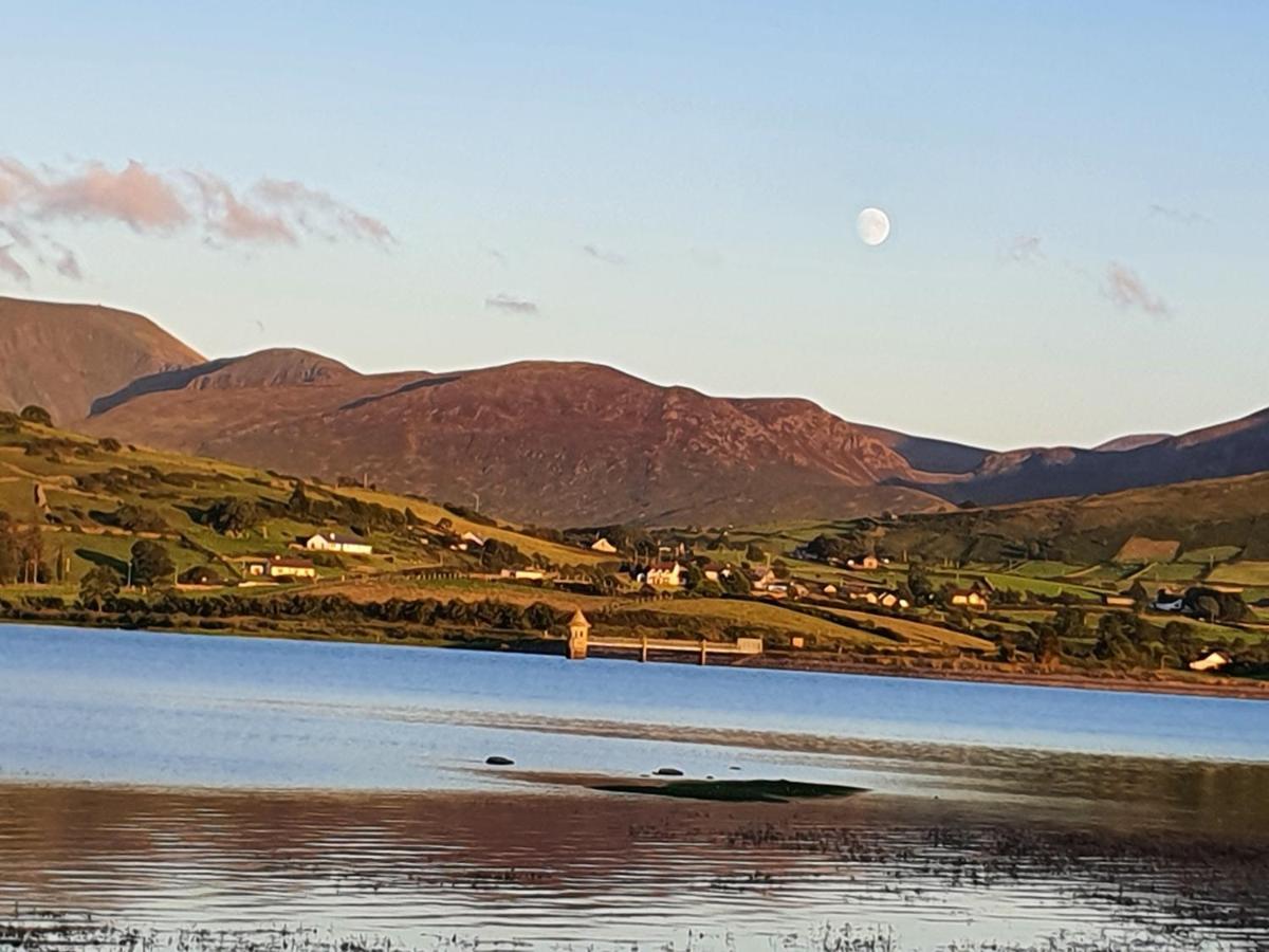 Apartamento The Aul Shop & Public House -Entire Private Annexe Kilcoo Exterior foto